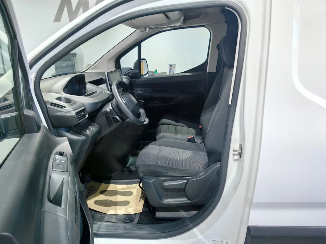 imagen 0 de vehiculo con id 2100